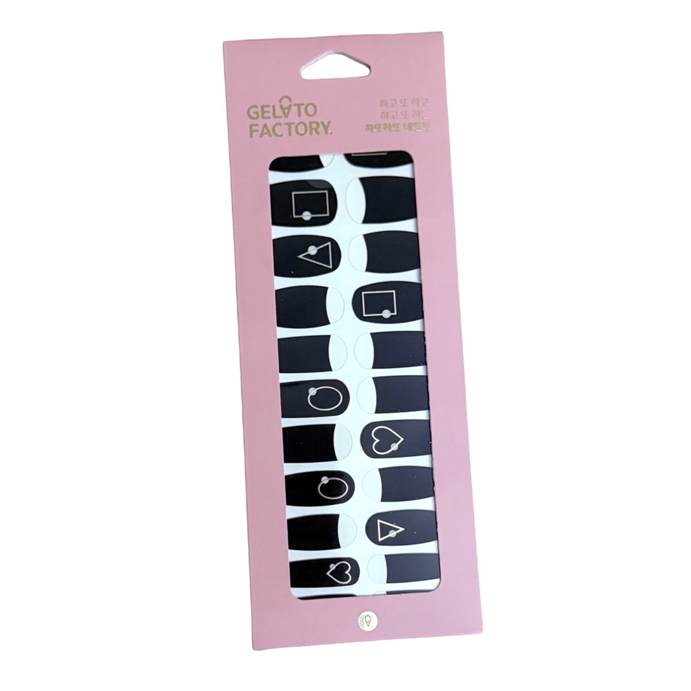 Gelato Factory nail wrap - Black and gold